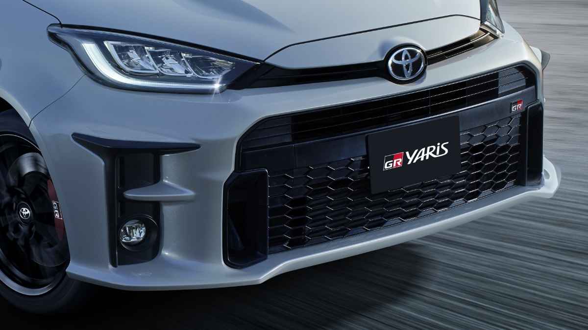 GR Yaris Aggressive grille