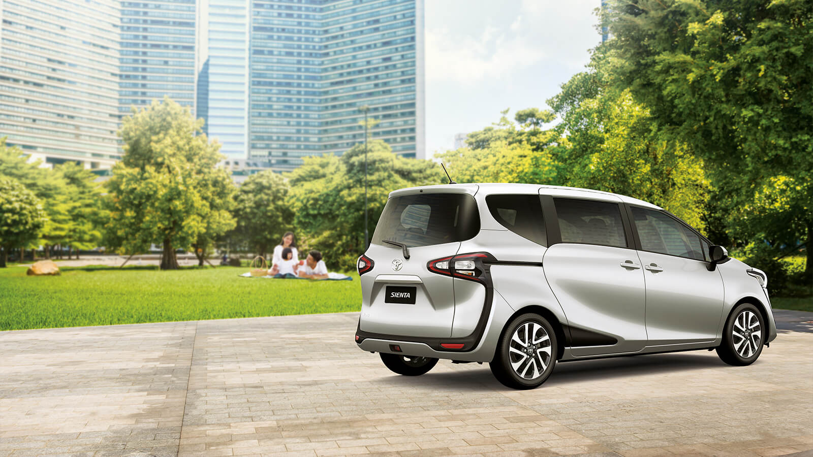Toyota Sienta Toyota Sienta MPV 7 seater Family Car Toyota Sienta Toyota Sienta MPV 7 seater Family Car